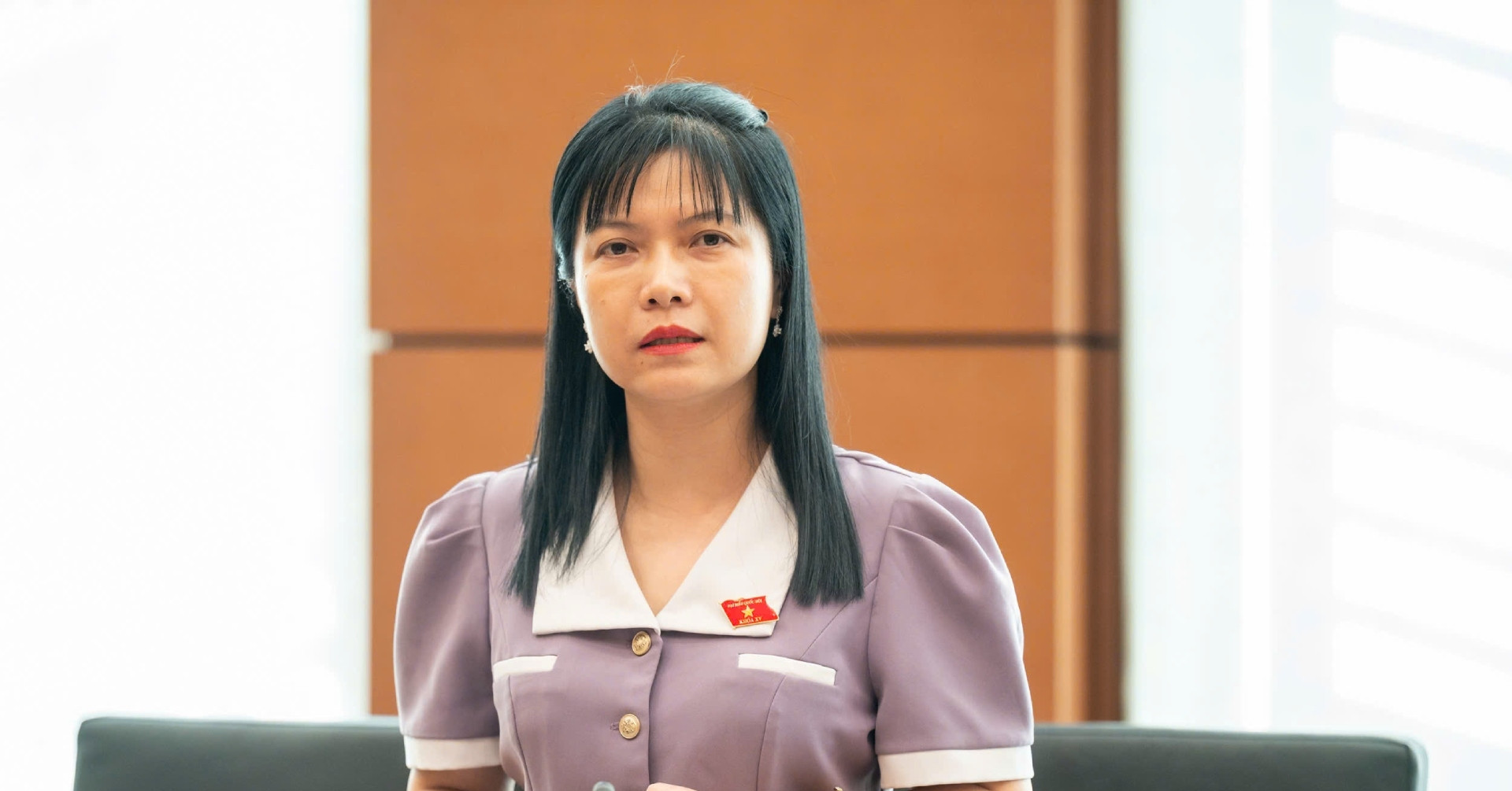 Lo hệ số lương 2,34 khó hút nhân tài, đại biểu đề xuất lương khởi điểm tăng 30%