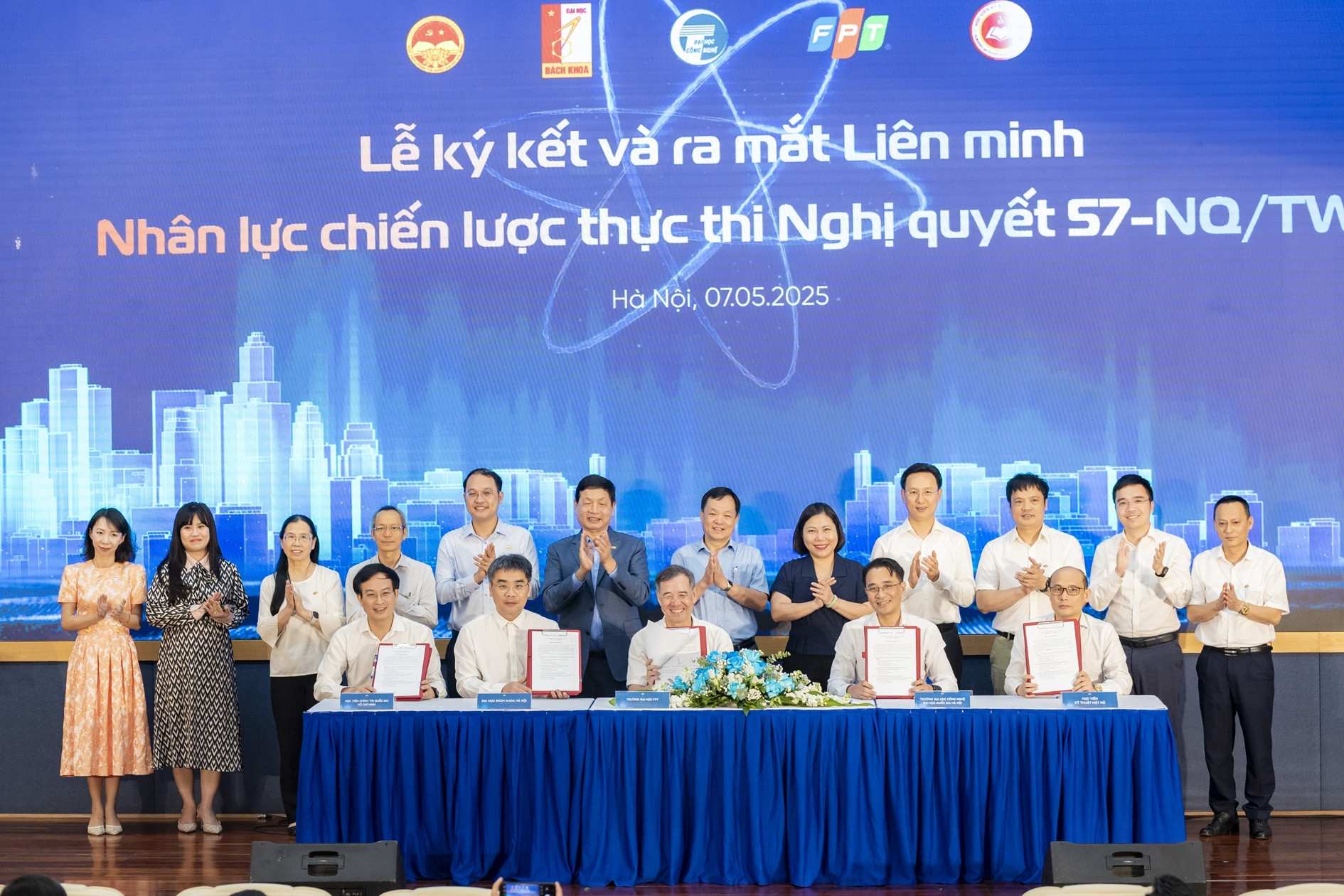 Ra mắt Liên minh Nhân lực chiến lược thực thi Nghị quyết 57