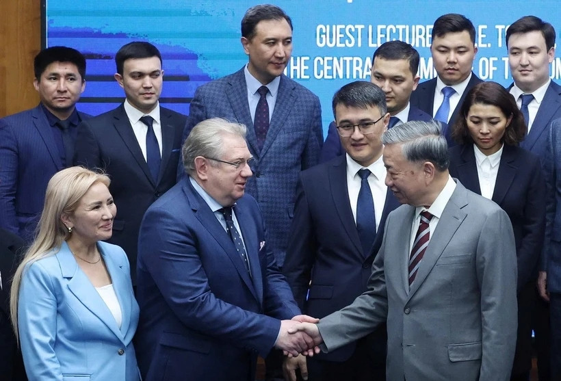 Tổng Bí thư: Quan hệ Việt Nam - Kazakhstan sẽ bay cao như 'đôi cánh đại bàng'