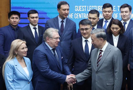 Tổng Bí thư: Quan hệ Việt Nam - Kazakhstan sẽ bay cao như 'đôi cánh đại bàng'