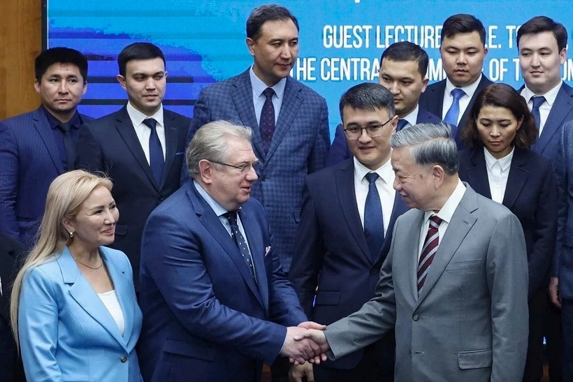 Tổng Bí thư: Quan hệ Việt Nam - Kazakhstan sẽ bay cao như 'đôi cánh đại bàng'