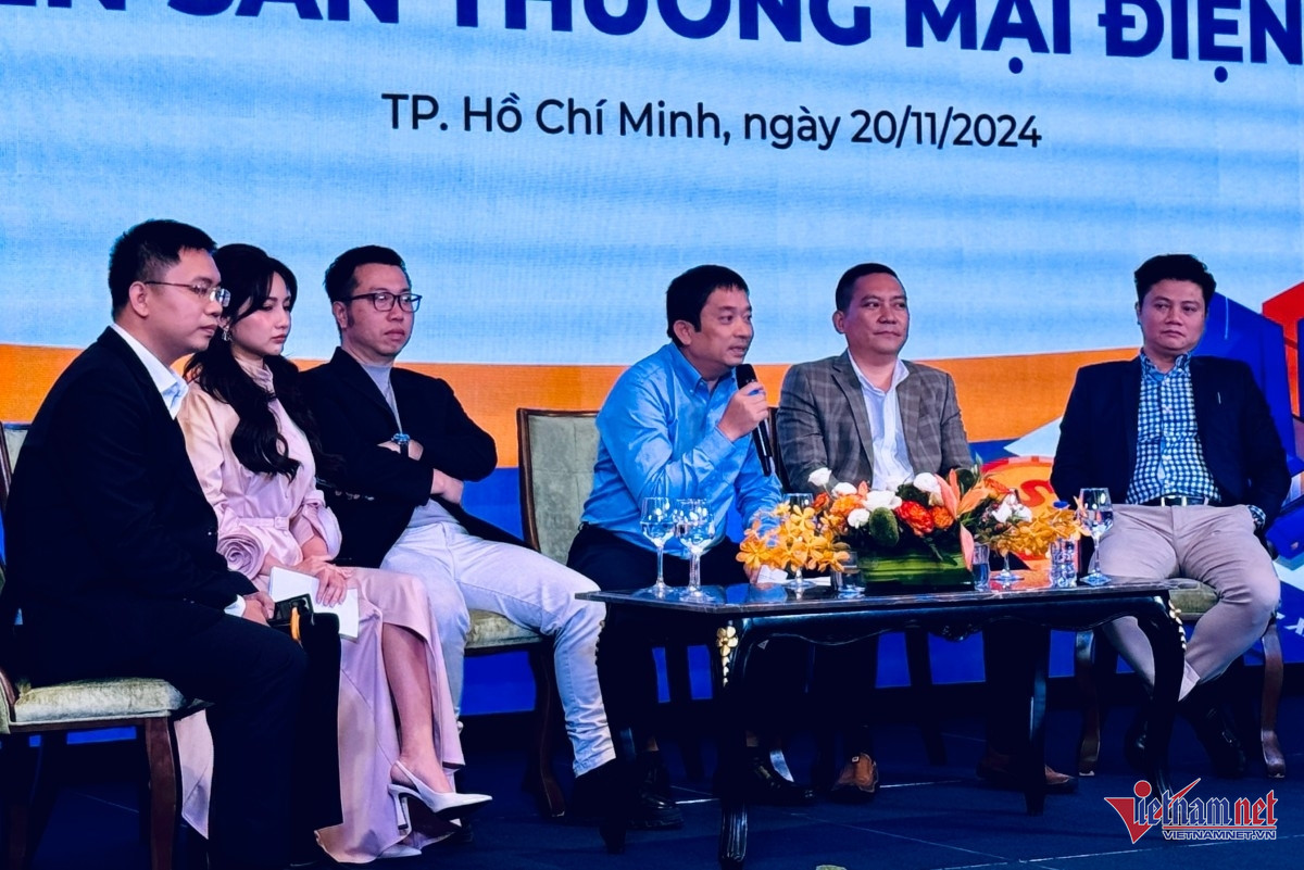 W-daibieuthamdu 103924.jpg