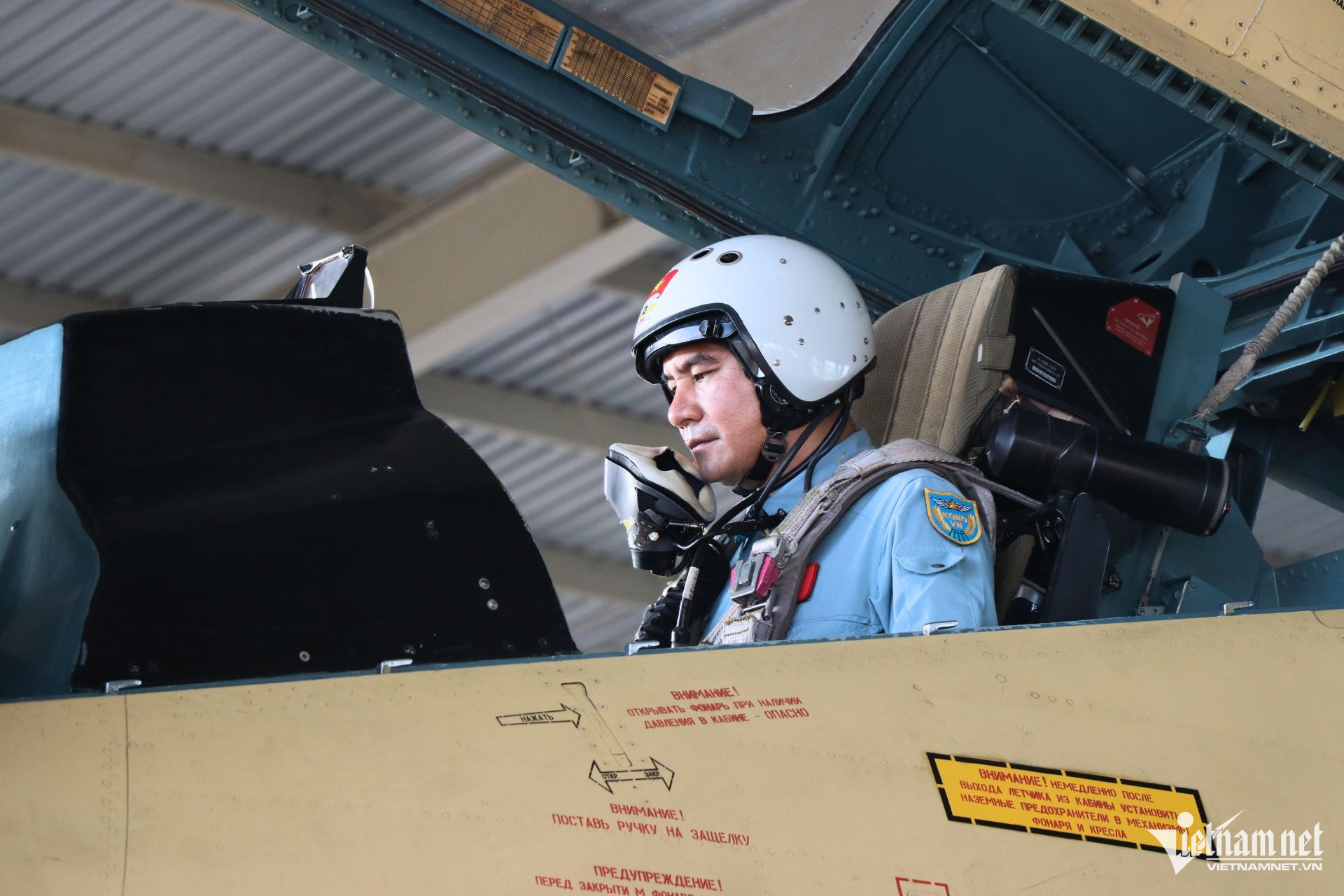 W-san bay bien hoa3.jpg