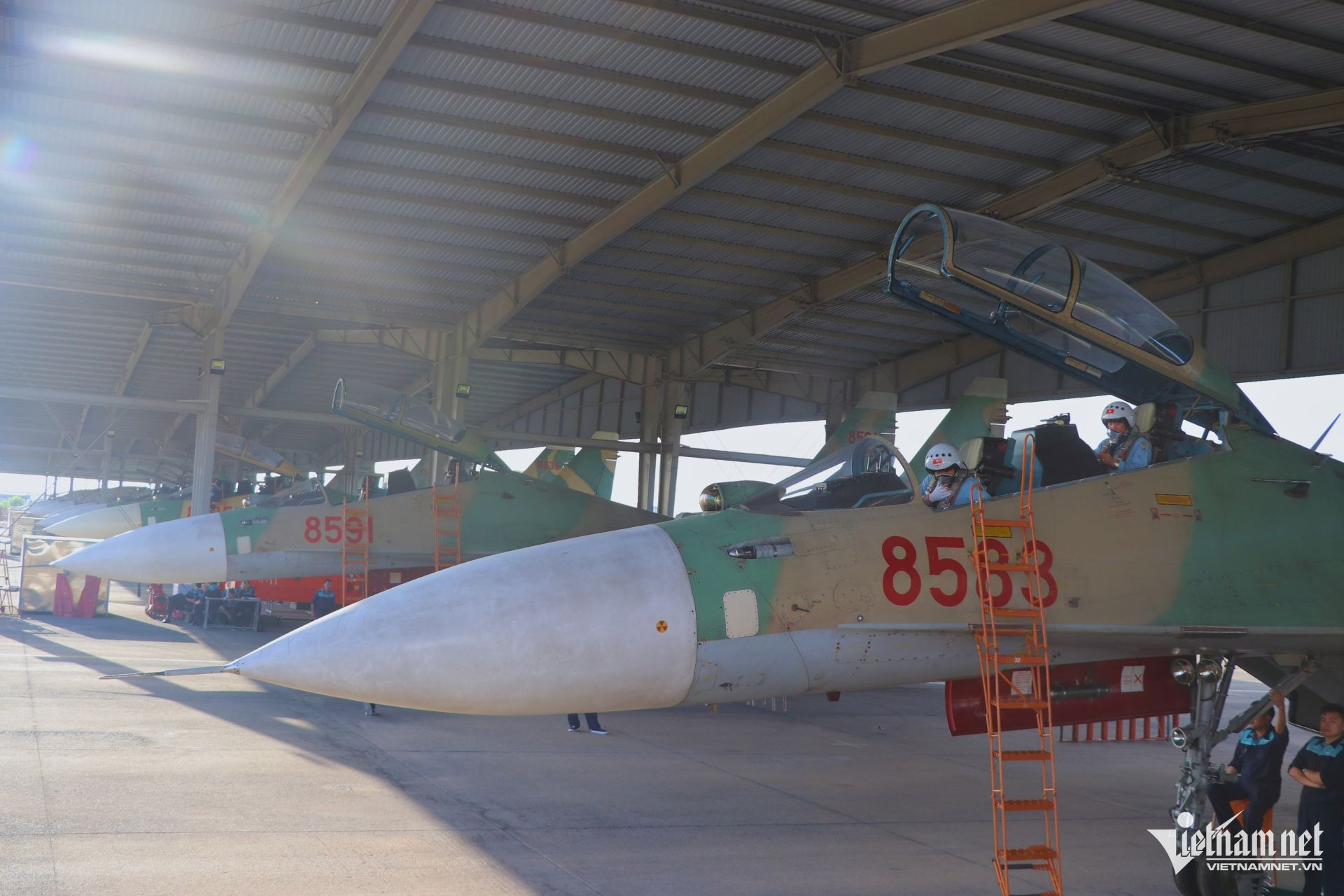 W-san bay bien hoa4.jpg