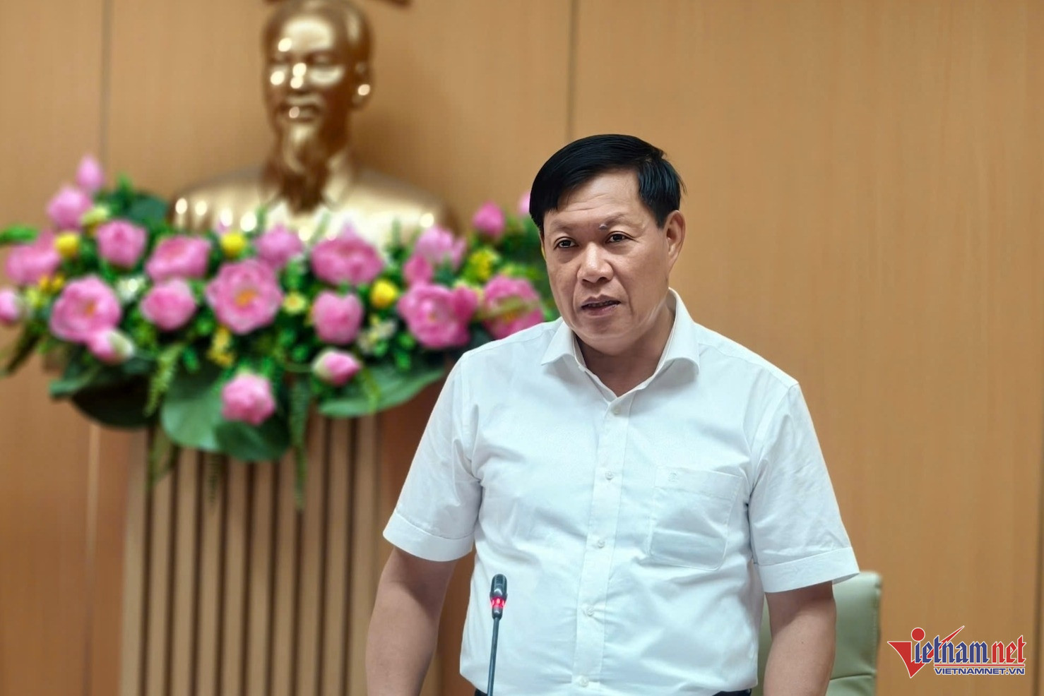 W-thu truong bo y te do xuan tuyen.jpg