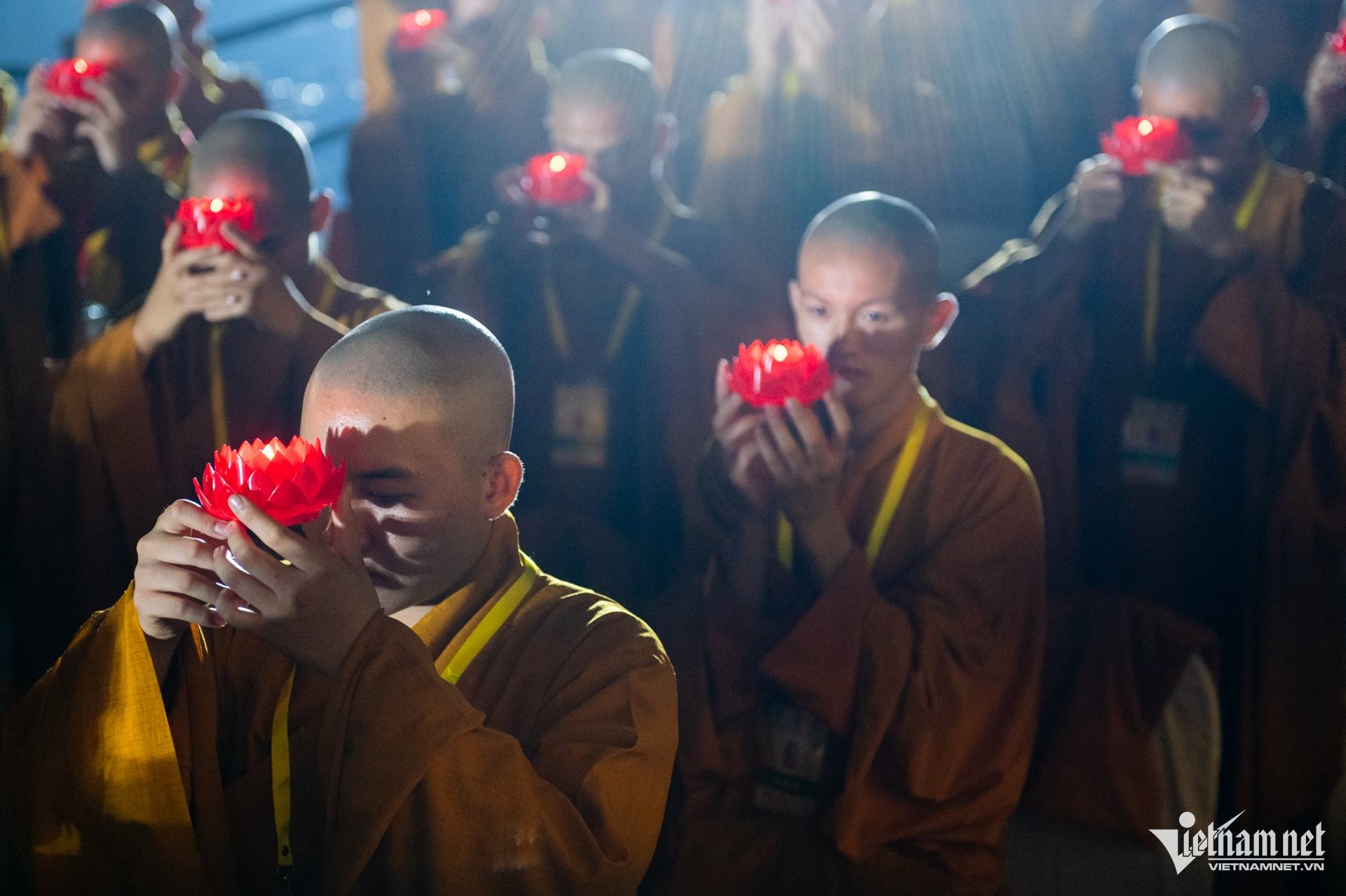 W-Vesak 2925 nguyễn huế 21.jpg