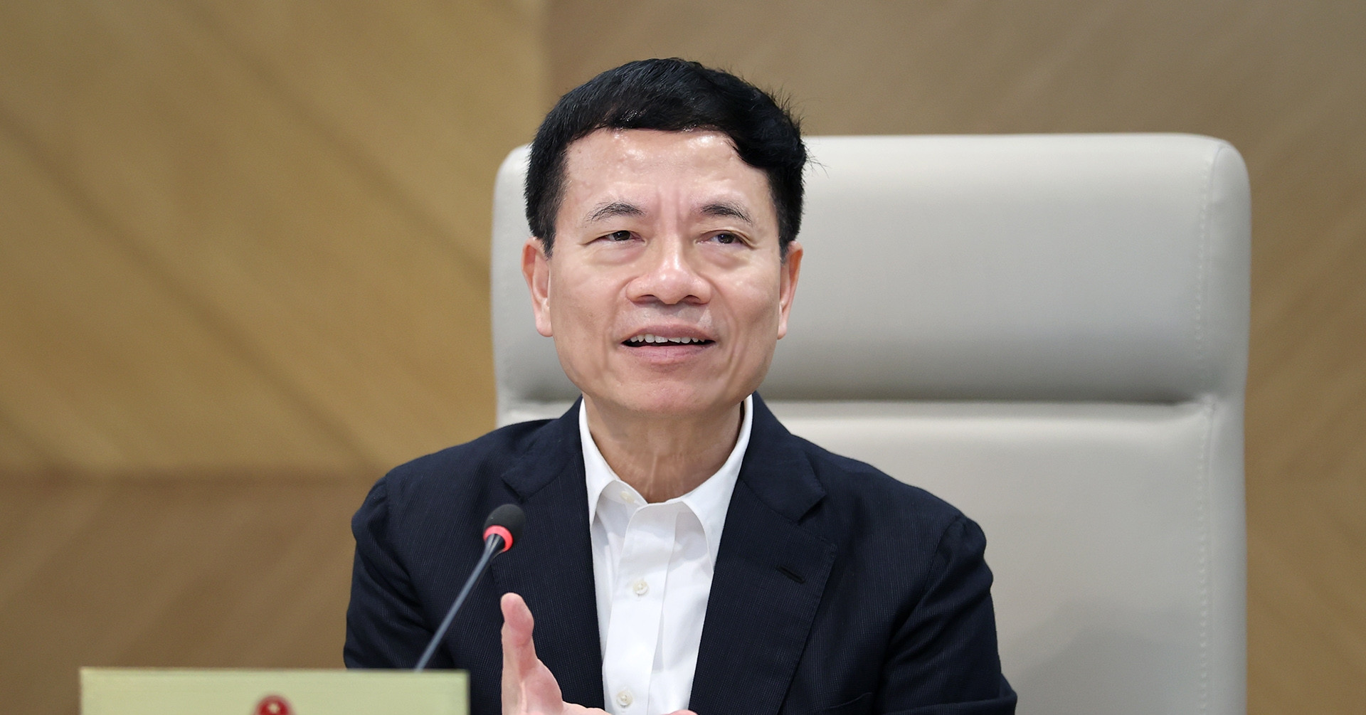 Điện hạt nhân trở thành chiến lược quốc gia, là điện xanh và điện nền