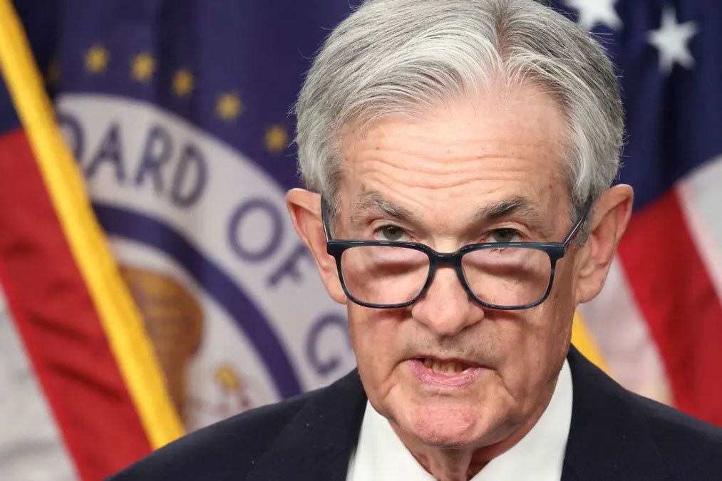 FED ra quyết định bất chấp áp lực từ ông Trump, giá vàng vọt lên