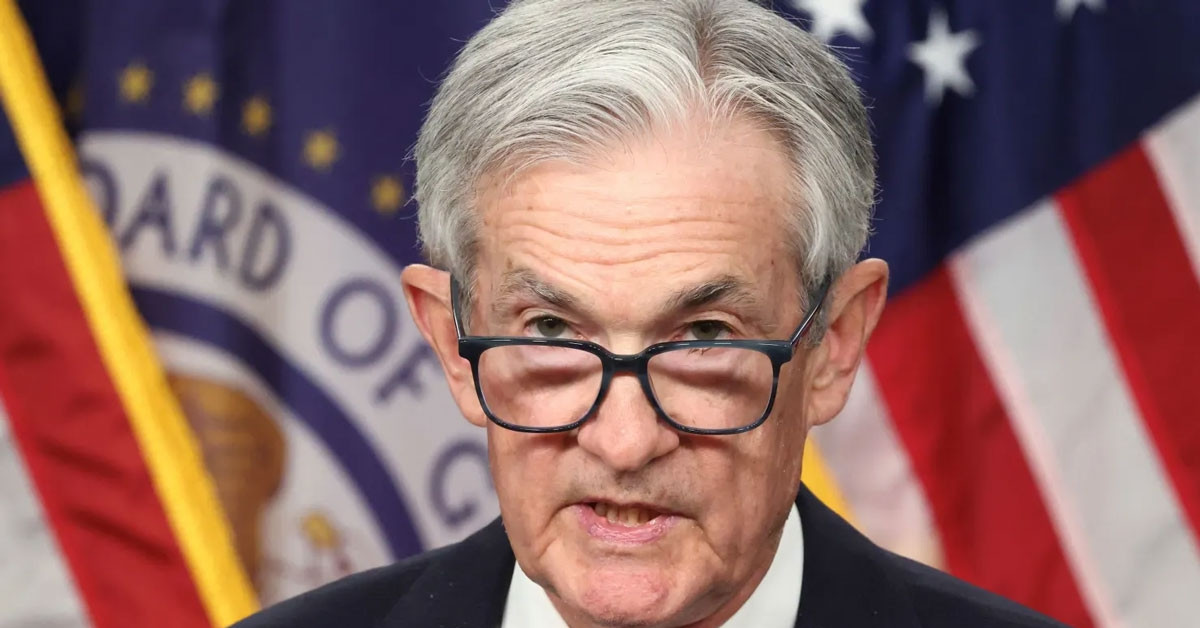 FED ra quyết định bất chấp áp lực từ ông Trump, giá vàng vọt lên