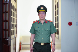 Giám đốc Công an Cao Bằng Vũ Hồng Quang được thăng cấp bậc hàm Thiếu tướng