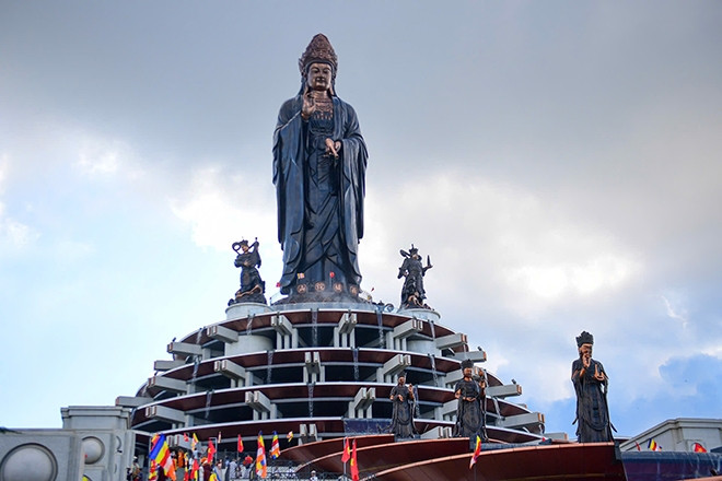 Ngắm ngọn núi cao nhất Nam Bộ, nơi cung nghinh xá lợi Đức Phật