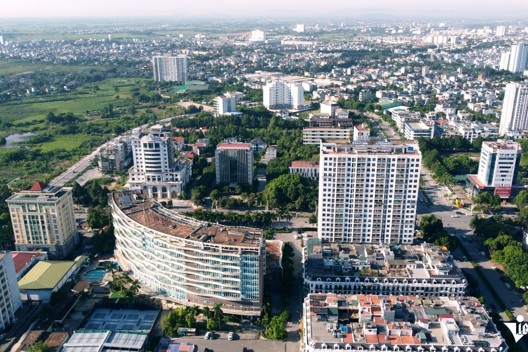 Phường nào đông dân nhất miền Bắc sau sáp nhập?