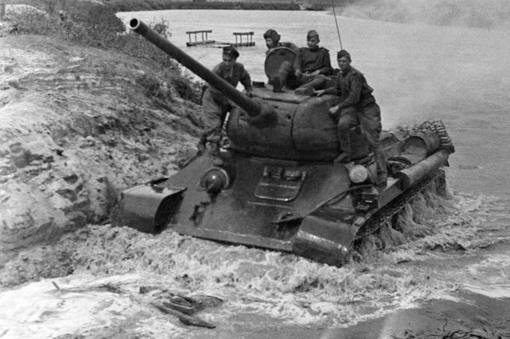 T 34 4.jpg