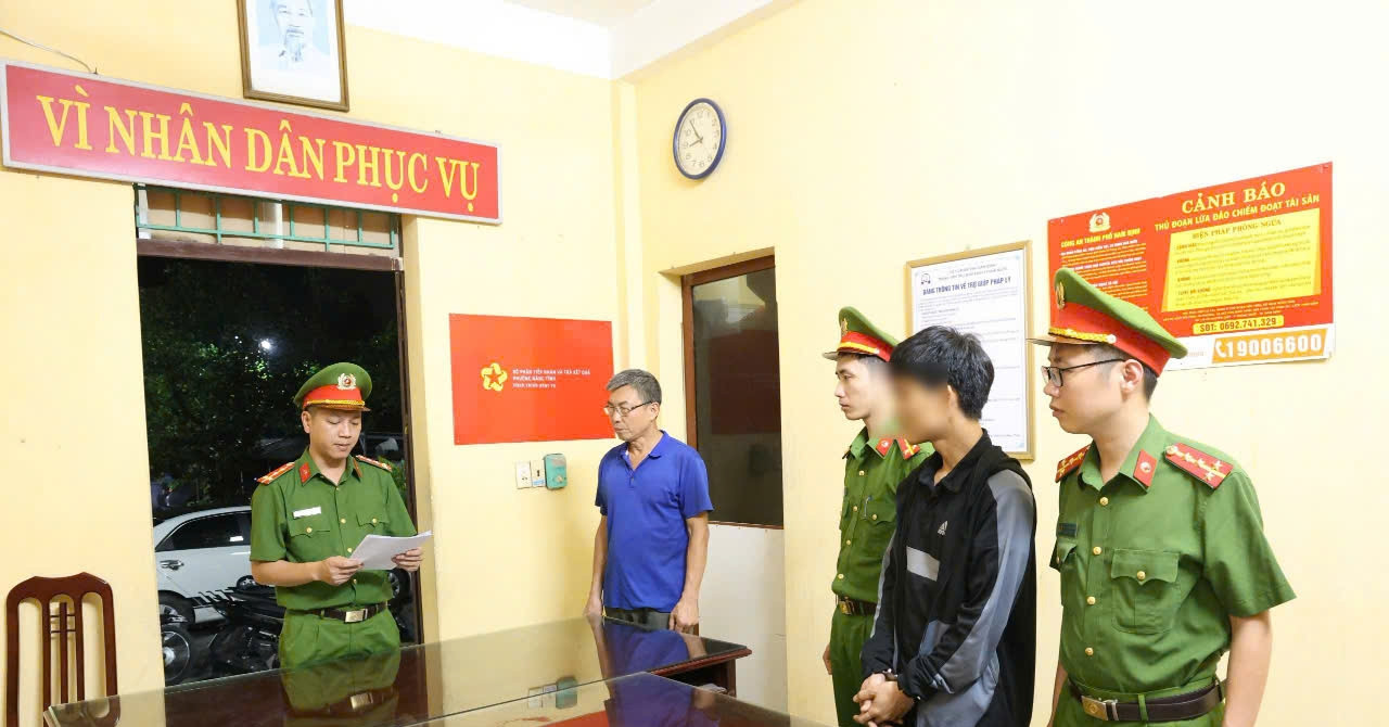 Tạm giữ người nhà bệnh nhân hành hung nhân viên y tế ở Nam Định