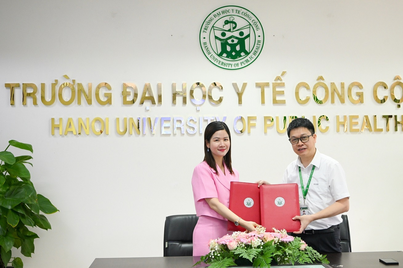 Trường ĐH Y tế Công cộng và VinFuture hợp tác chặn thuốc lá điện tử học đường