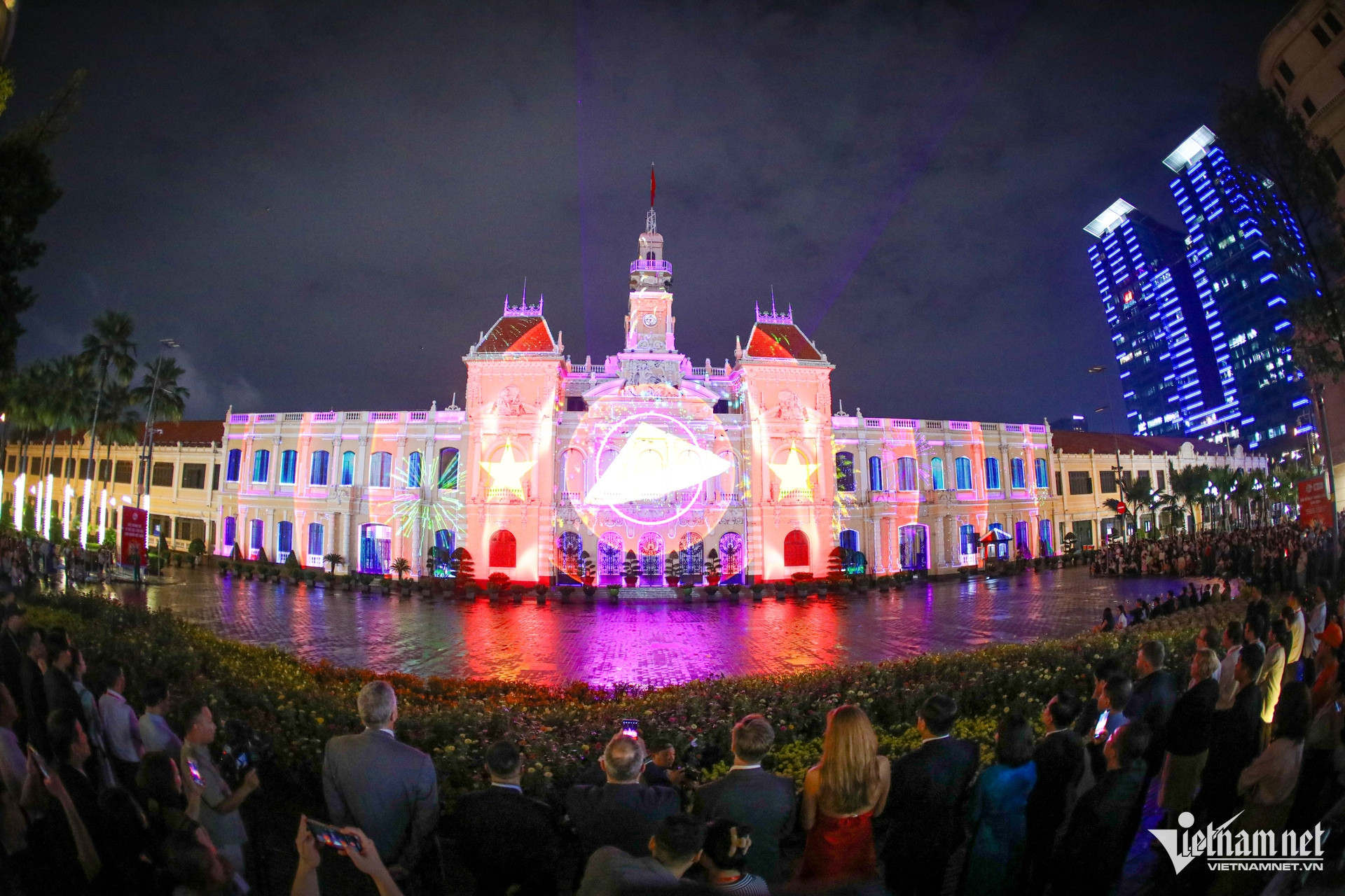 w 3d mapping tphcm 36497.jpg