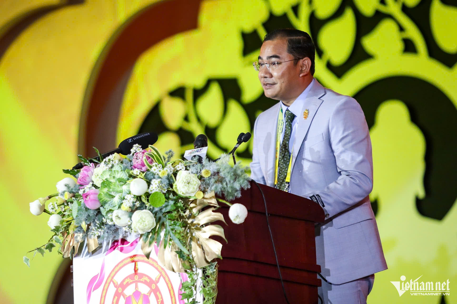 W-quốc vụ khanh.jpg