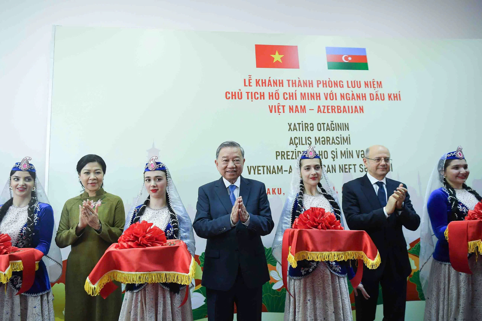 z6581392496433_34a6840152ee3930cf2b273f3f566ba8 (1).jpg