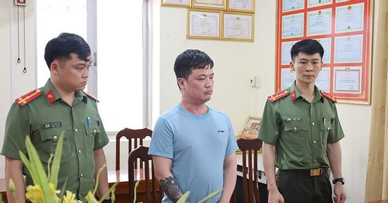 Bản tin cuối ngày 8/5: Khởi tố Tiktoker Lê Việt Hùng tội Cưỡng đoạt tài sản