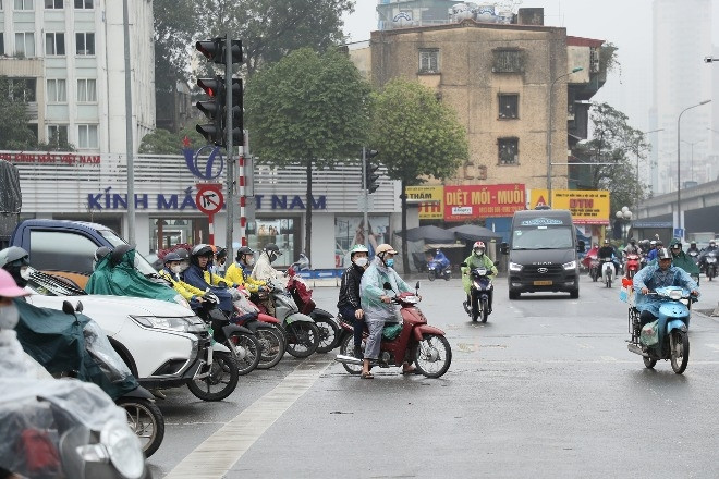 Dừng chờ quá vạch dừng, tài xế bị phạt tiền như vượt đèn đỏ