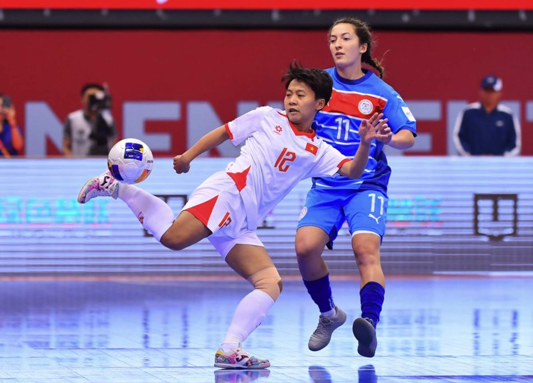 futsal nu viet nam philippines 1.jpg