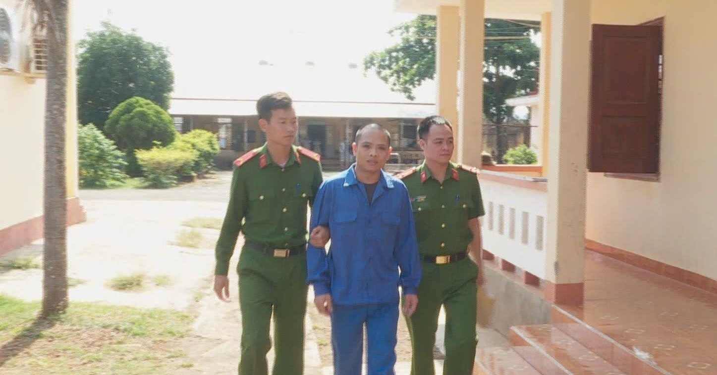 Hai đối tượng buôn lậu thuốc nhúng sầu riêng, giao dịch gần 100 tỷ đồng