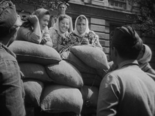 Hình 3. Bộ phim Khát của điện ảnh Xô Việt năm 1959 với ca khúc nhạc phim Đôi bờ bất hủ.jpg