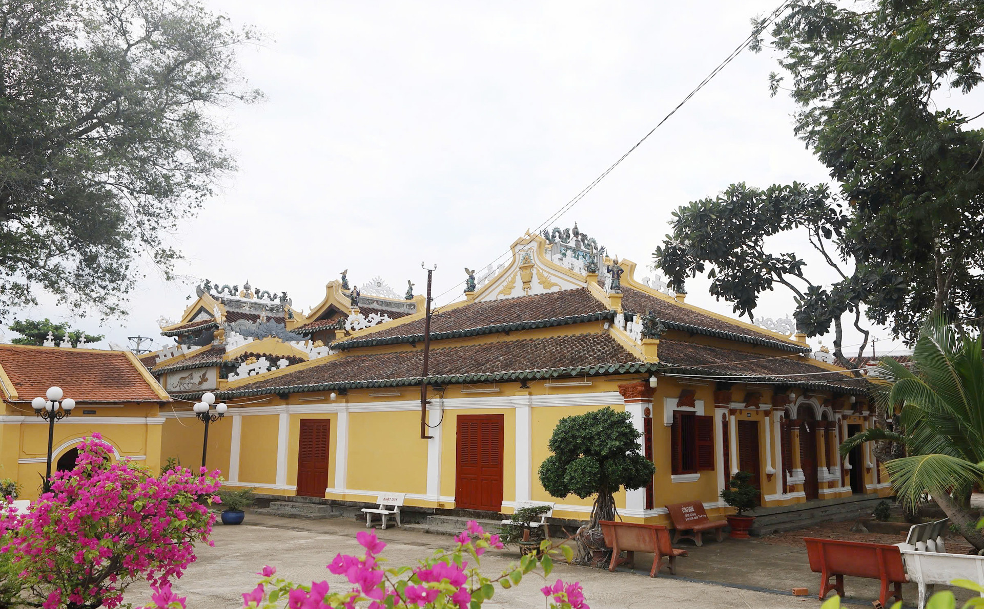 kien truc dinh Binh Thuy 002.jpg