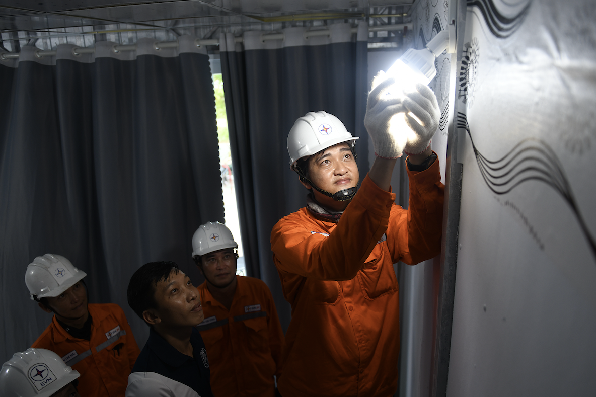 Giá điện kinh doanh cao nhất lên tới 5.422 đồng/kWh kể từ hôm nay