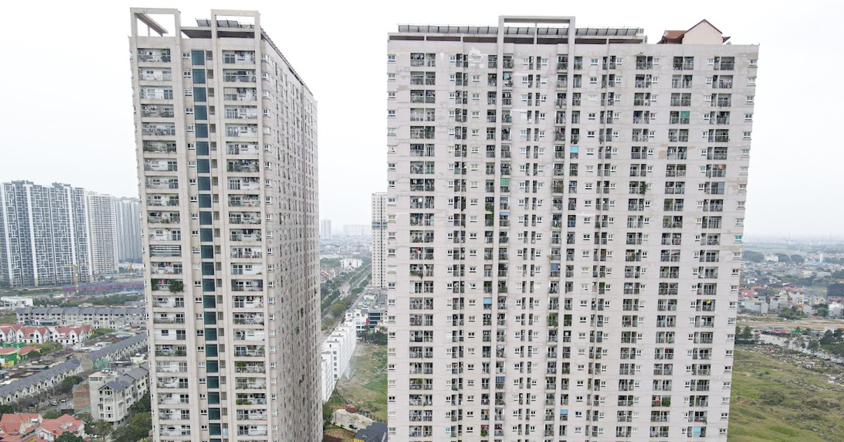 Nguyên nhân bất ngờ vụ cục tiền rơi từ tầng cao chung cư Hà Nội
