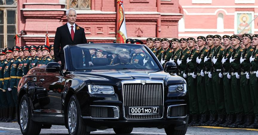 'Quái thú' Aurus Senat gầm vang Quảng trường Đỏ, biểu tượng quyền lực Nga lộ diện