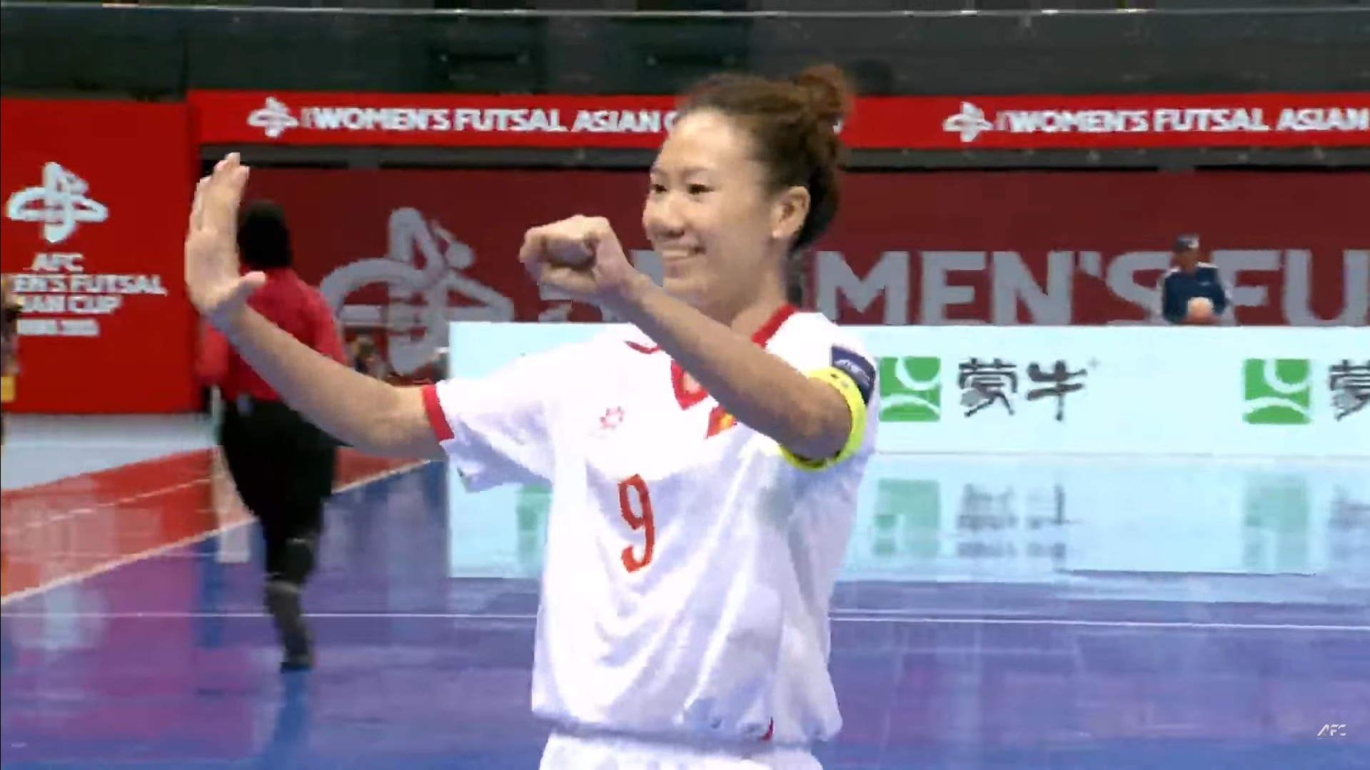 thanh hang futsal.jpg