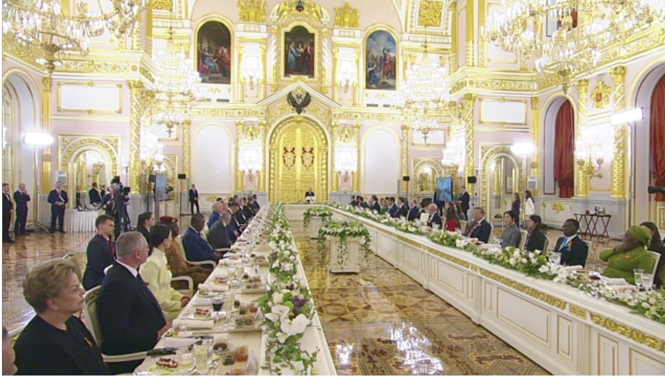 tiec chieu dai kremlin anh kremlin.jpg