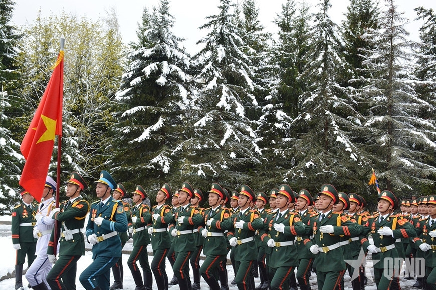 Từ dấu chân thế kỷ tới sự đồng cảm của hai dân tộc Việt - Nga