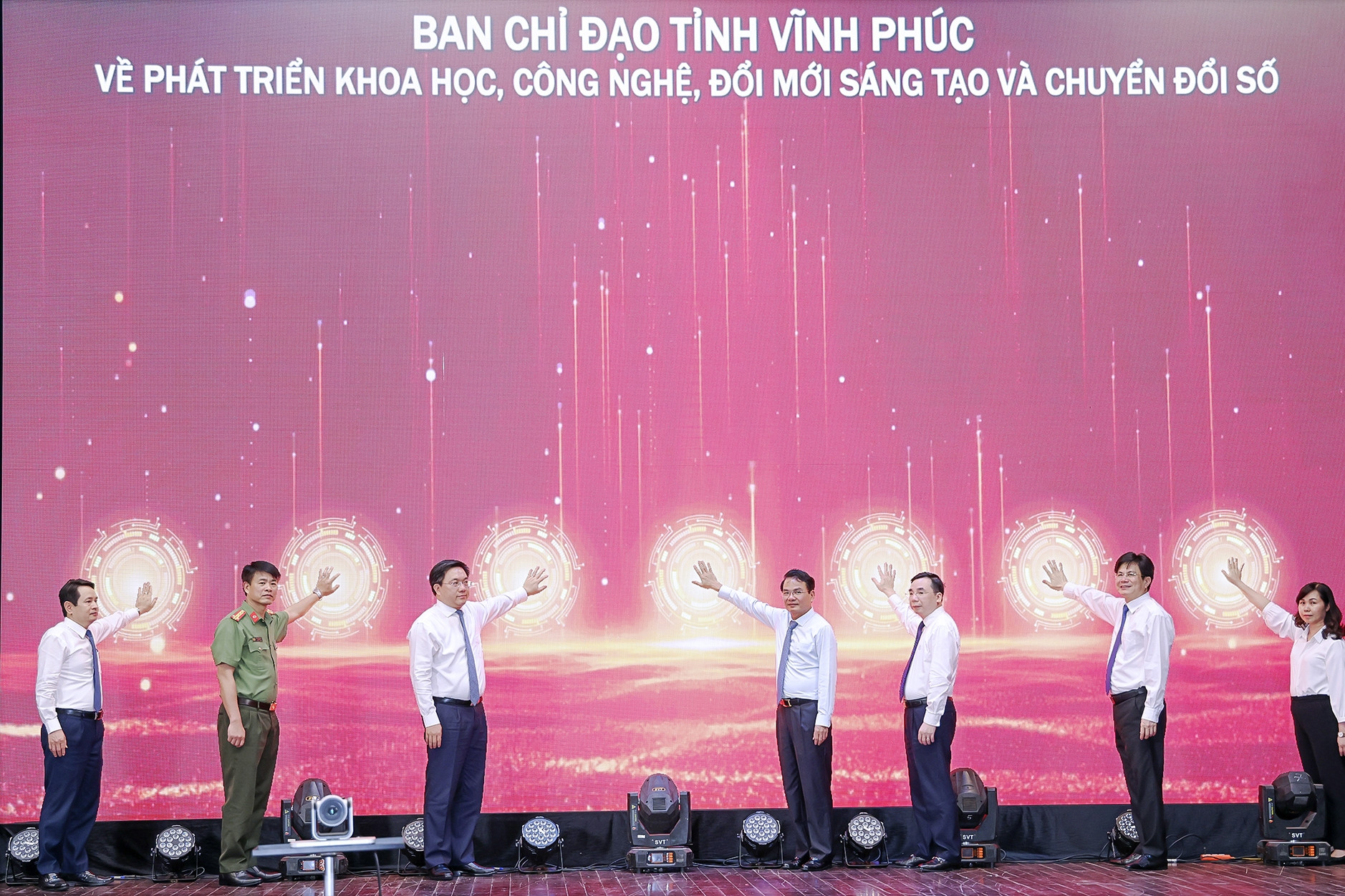 Vĩnh Phúc phát động phong trào 'Bình dân học vụ số'