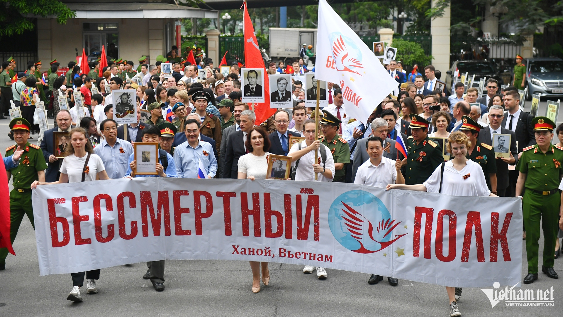 W-doi quan bat tu Viet Nam Nga 14.jpg