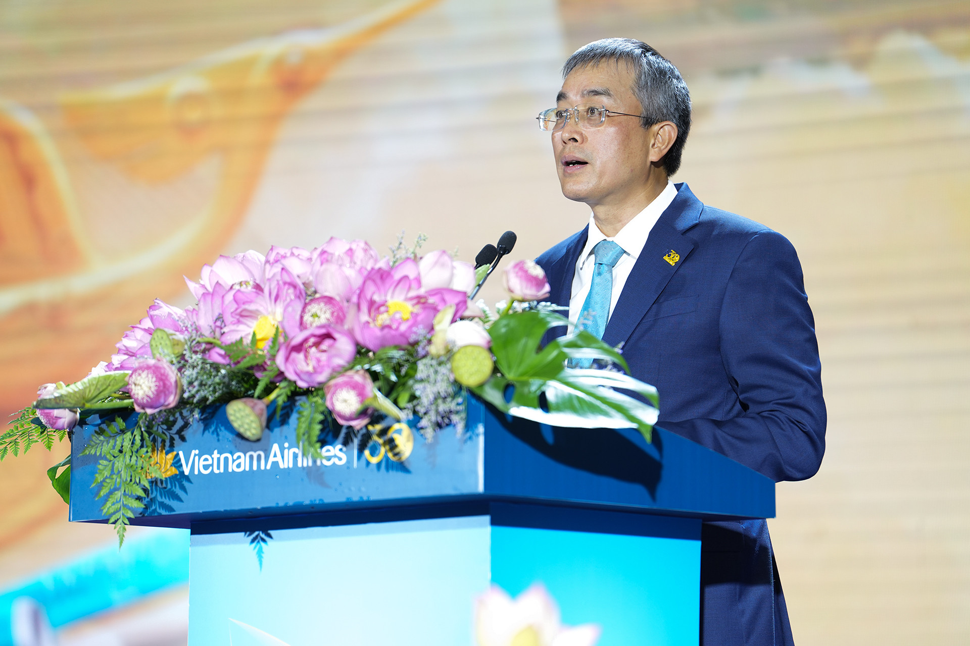 4. Chủ tịch HĐQT Đặng Ngọc Hoà phát biểu tại lễ kỷ niệm 30 năm TCT HKVN.jpg