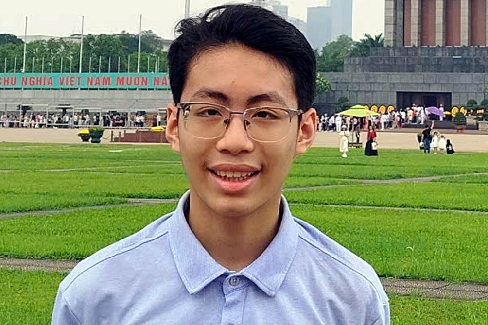 Bản tin trưa 1/6: Công an tìm kiếm bé trai 13 tuổi mất tích nhiều ngày ở Hà Nội