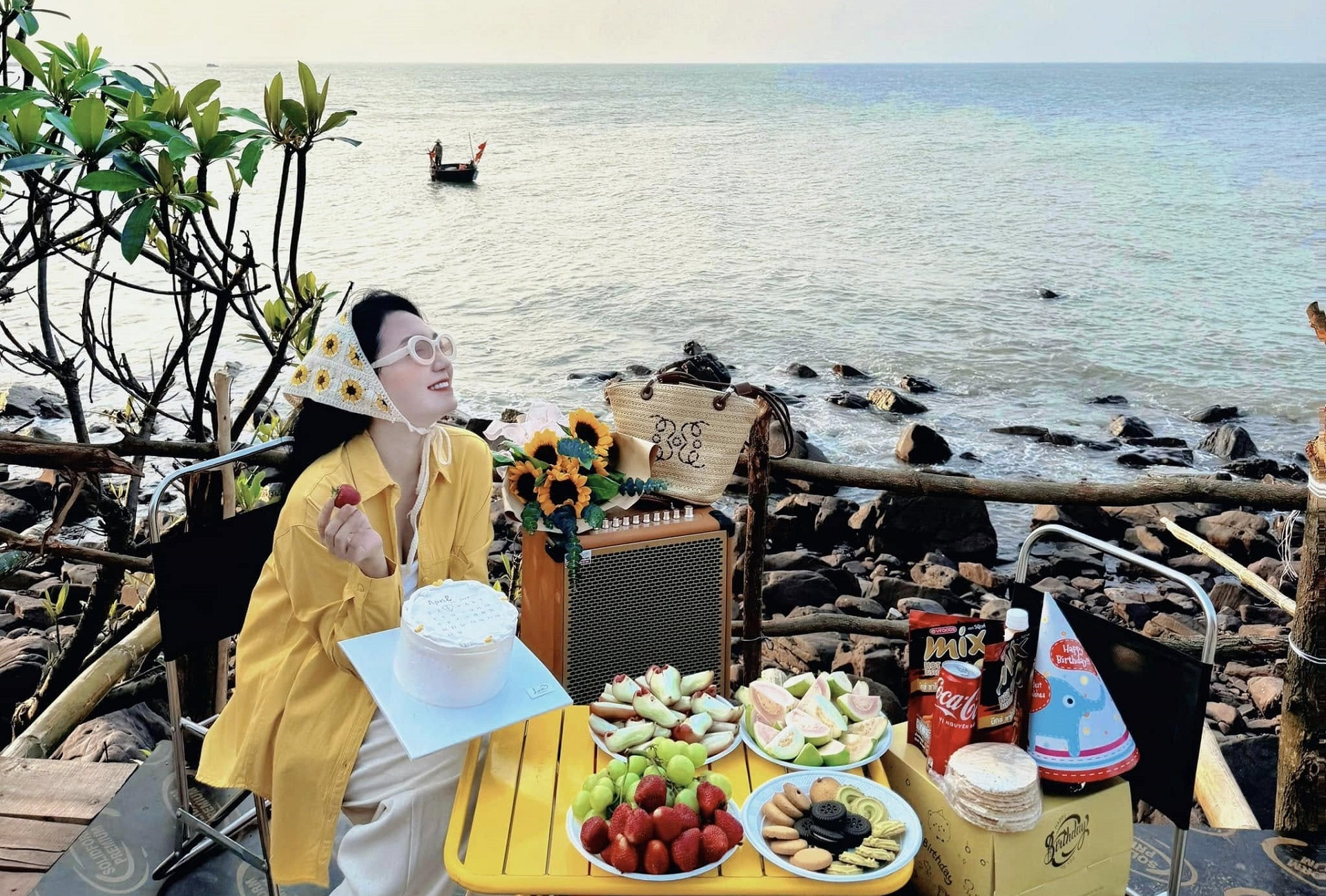 Bãi biển hoang sơ được ví như Nha Trang, Phú Quốc, cách Hà Nội vài tiếng lái xe