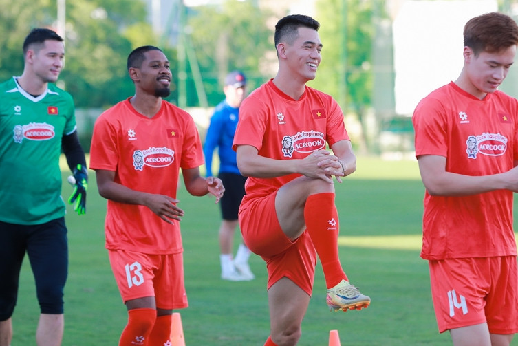 Công Phượng vắng mặt, Quang Vinh tập sung ở tuyển Việt Nam