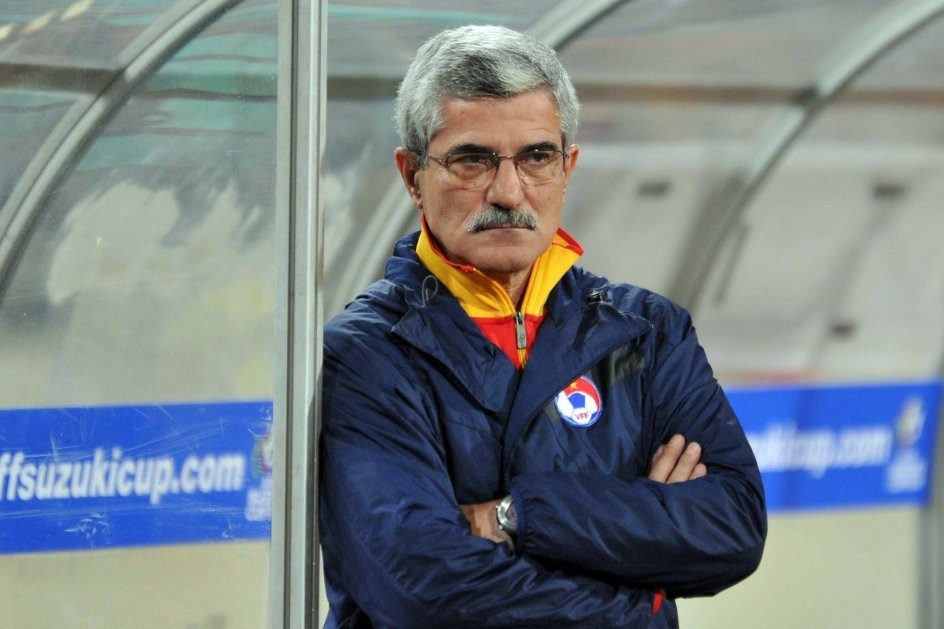 Cựu HLV tuyển Việt Nam Calisto làm 'sếp lớn' ở Bồ Đào Nha