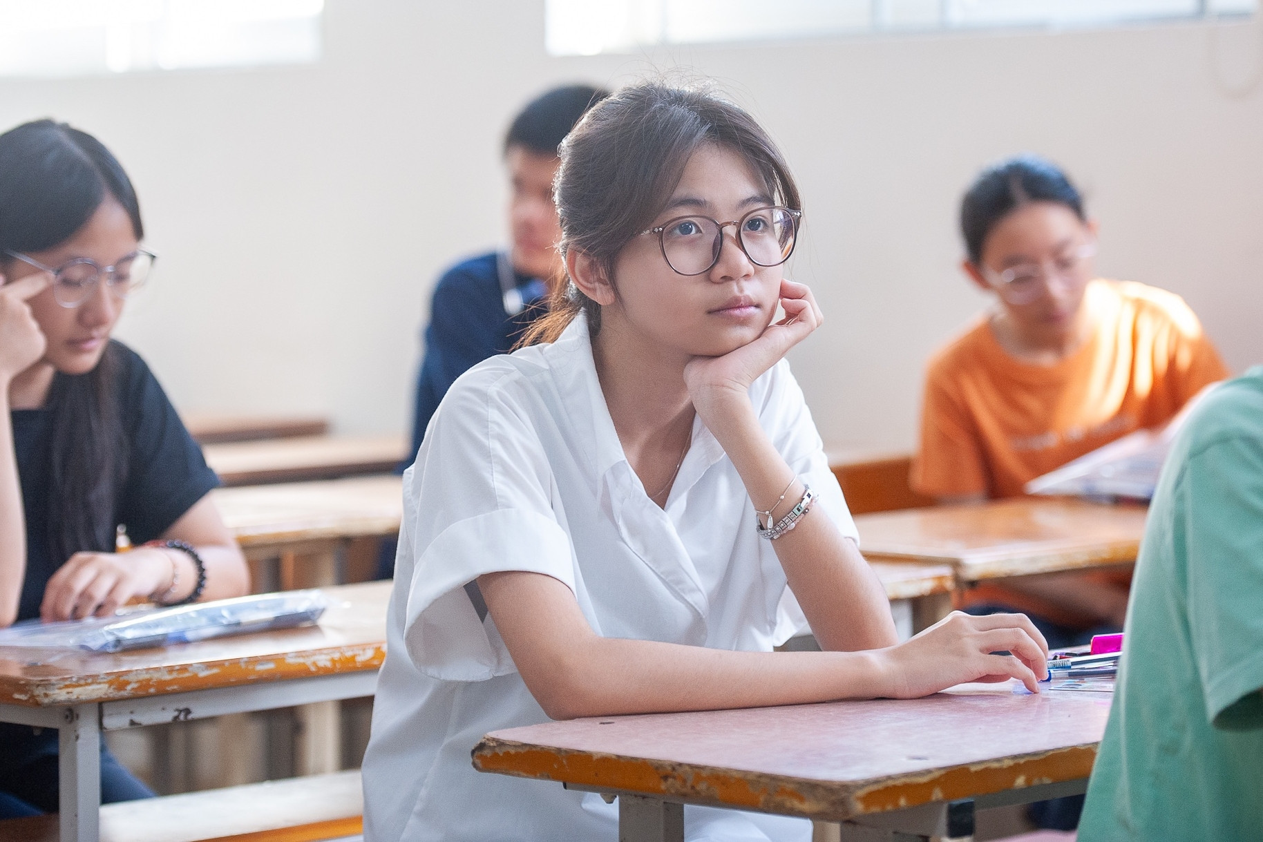 Hơn 6.300 thí sinh đua giành suất vào lớp 10 của 2 trường chuyên hot ở Hà Nội