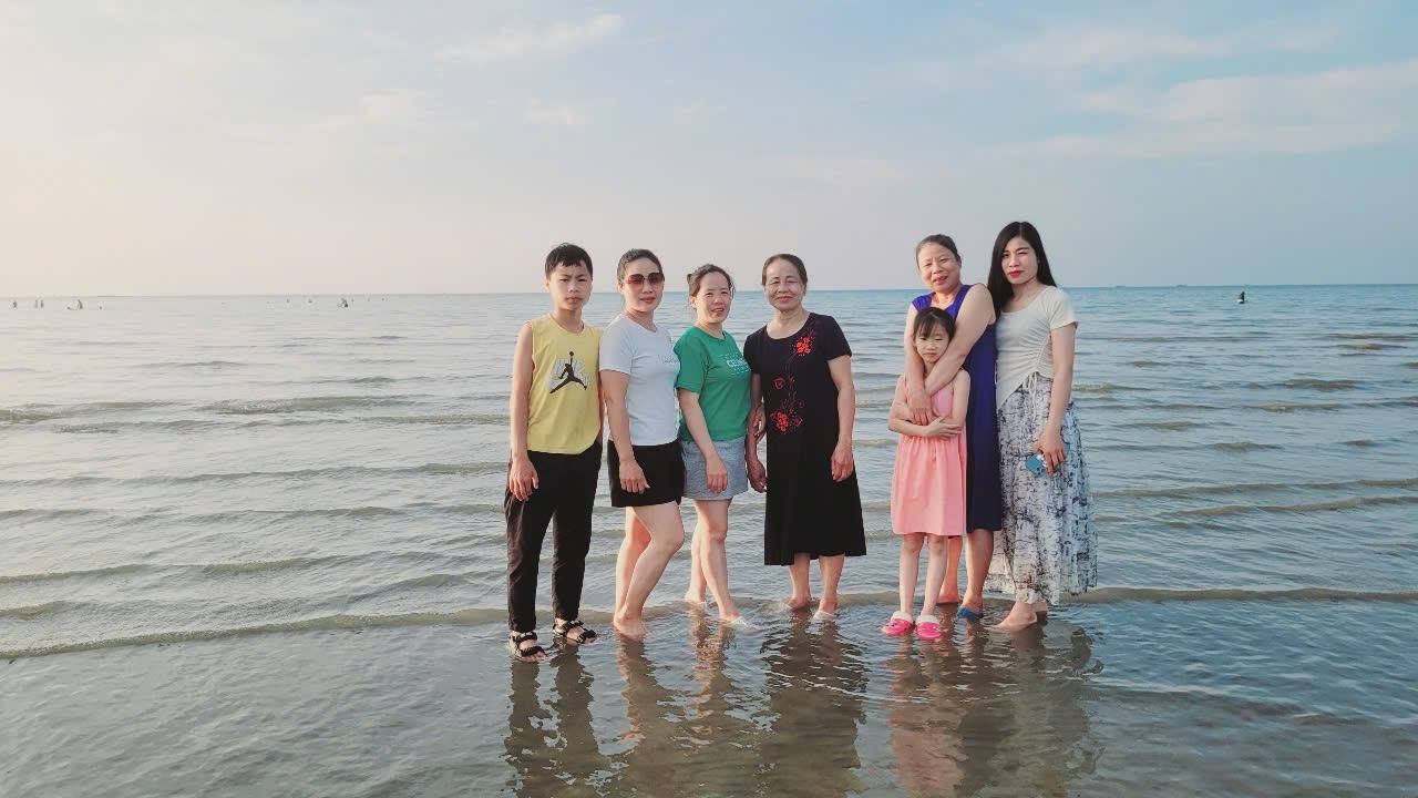 gia dinh Thai Nguyen phuot xe may den Quang Ninh 9.jpg