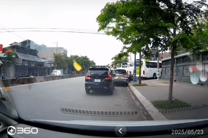 'Kết đắng' cho tài xế mở cửa ô tô gây tai nạn cho xe ôm công nghệ ở TPHCM