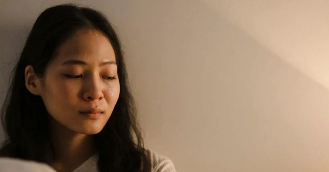 Ngoại tình với chồng cũ sau 3 năm tái hôn, người phụ nữ ân hận muộn màng