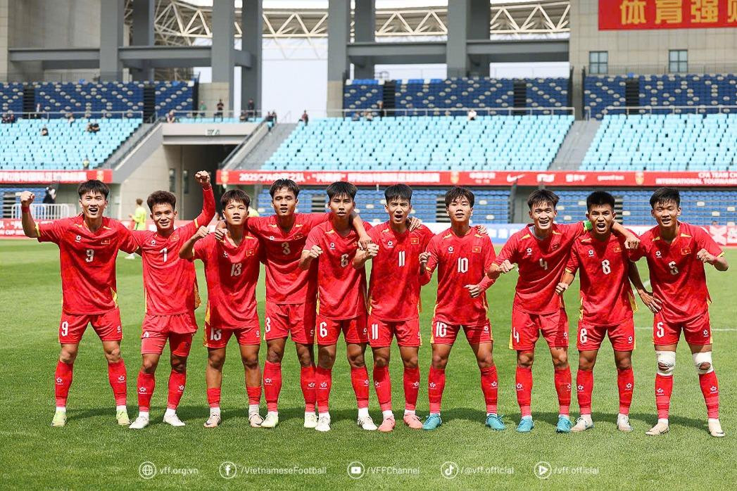 u16 viet nam 1.jpg