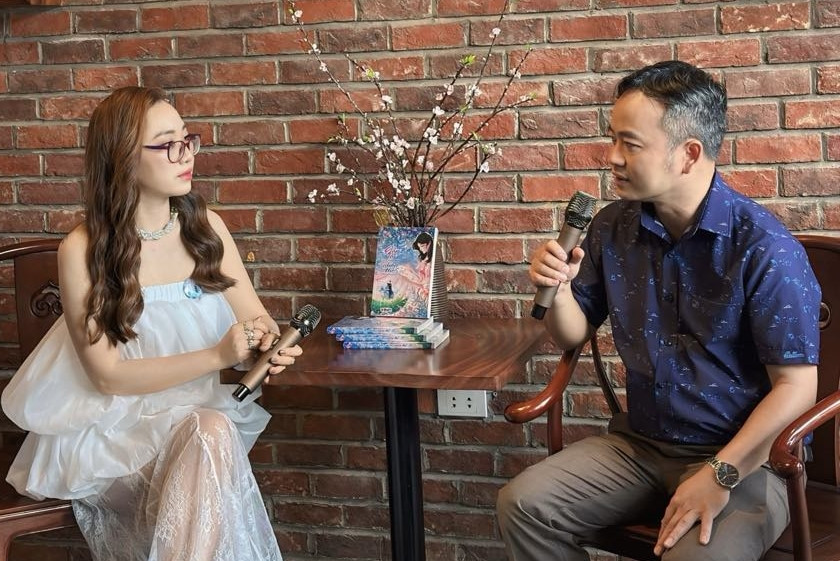 Viết sách không giàu nhưng cứu rỗi nhà báo bị trầm cảm nặng