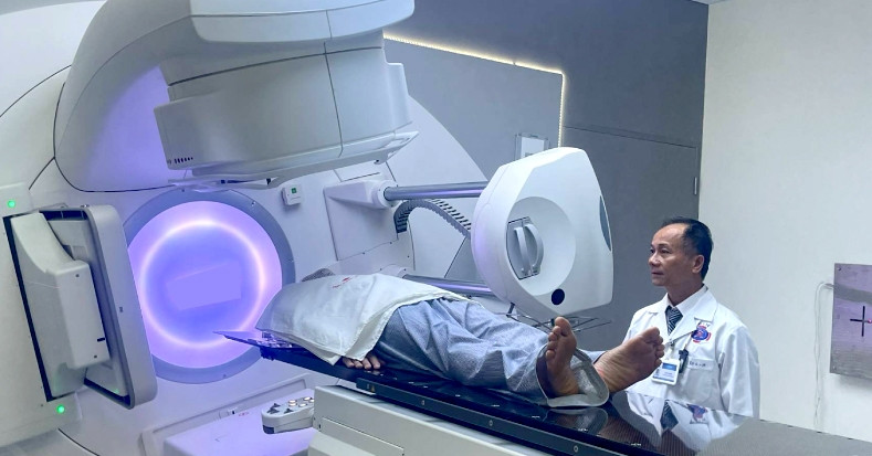 1.000 bệnh nhân cần xạ trị mỗi ngày, Bệnh viện K mua thêm máy 100 tỷ đồng