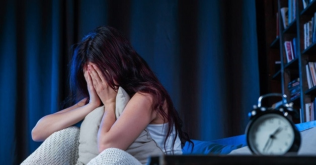 Gánh Nặng Đè Lên Vai Người Mẹ: Áp Lực Công Việc và Con Thi Lớp 10 Đẩy Chị Vào Cửa Ngõ Tâm Thần