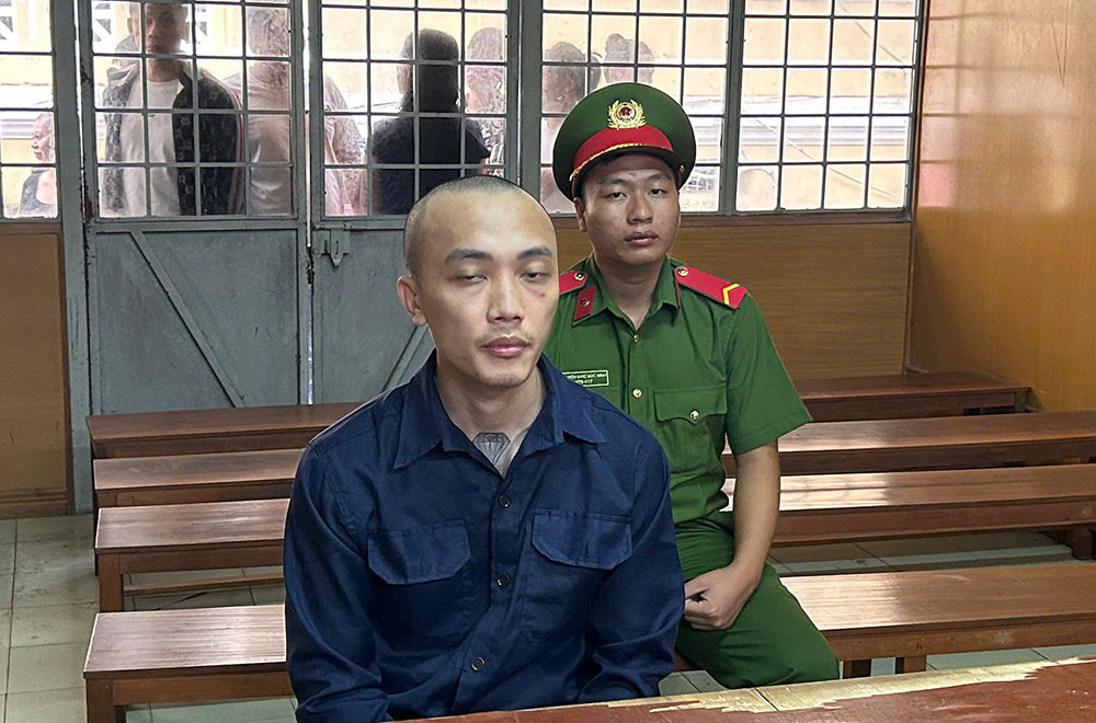 Vụ 2 nhóm vác mã tấu vào Bệnh viện Hoàn Mỹ: Kẻ trốn nã phải trả giá